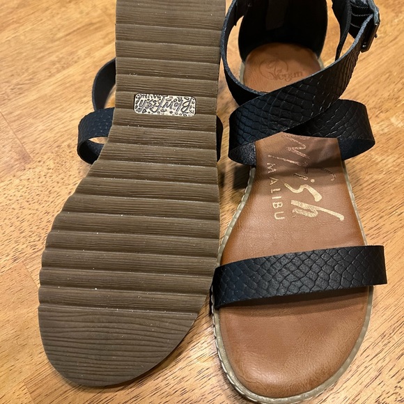 Blowfish Malibu size 7 sandals - Picture 3 of 4